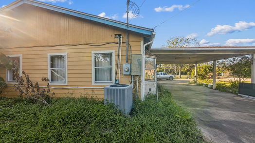 Clute null-story, 3-bed 722 Saint Anne Street-idx