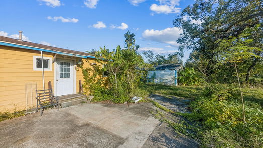 Clute null-story, 3-bed 722 Saint Anne Street-idx