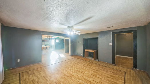 Clute null-story, 3-bed 722 Saint Anne Street-idx