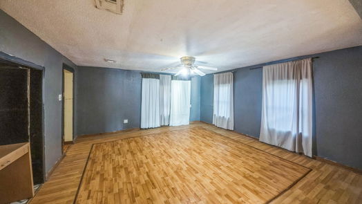 Clute null-story, 3-bed 722 Saint Anne Street-idx