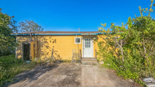 Clute null-story, 3-bed 722 Saint Anne Street-idx
