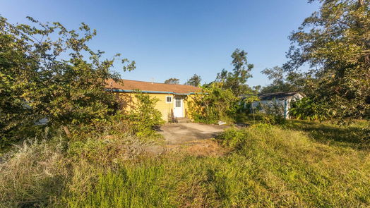 Clute null-story, 3-bed 722 Saint Anne Street-idx