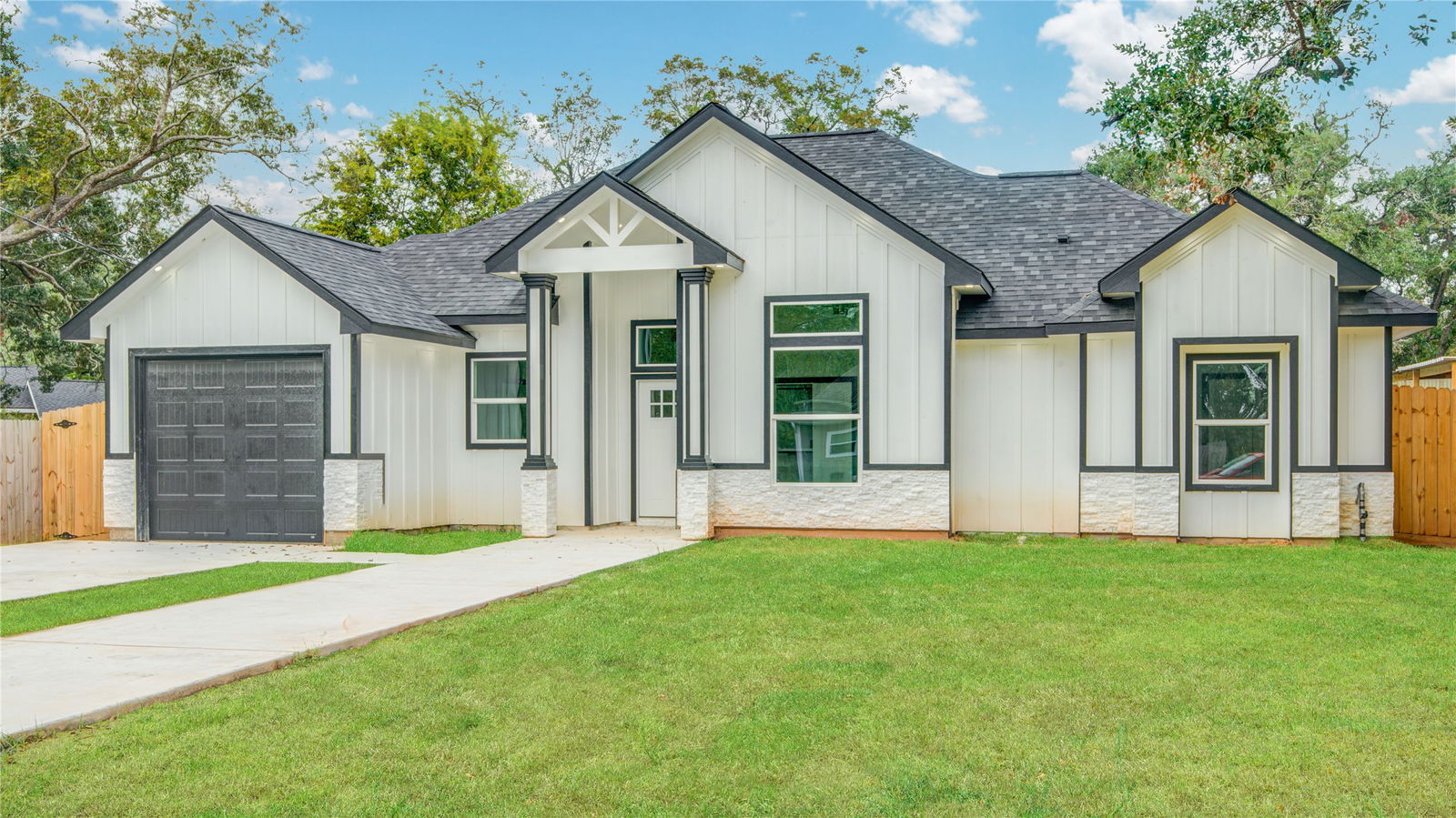 Clute 1-story, 3-bed 712 Sealy St-idx