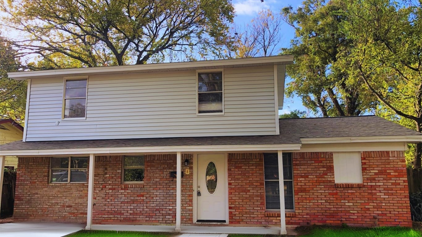 Clute 2-story, 4-bed 413 Cobb Street-idx