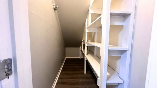 Clute 2-story, 4-bed 413 Cobb Street-idx