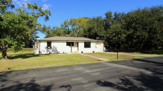 Clute null-story, 3-bed 300 Dorsett Street-idx