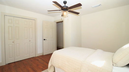 Clute null-story, 3-bed 300 Dorsett Street-idx
