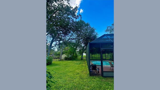 Clute 2-story, 3-bed 1612 E Kyle Road-idx