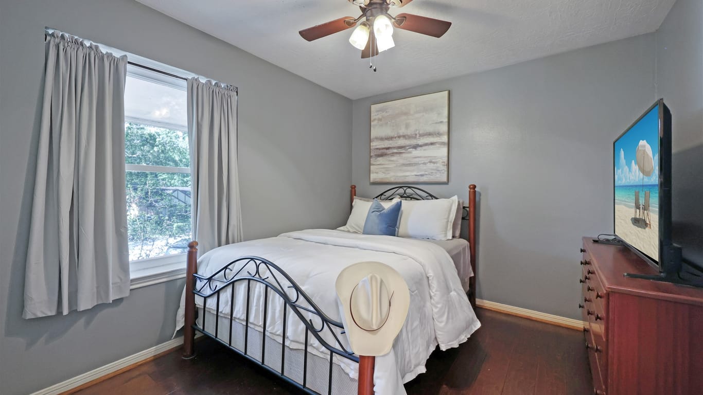 Crosby 2-story, 3-bed 16006 Bollard Drive-idx