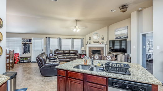 Crosby 1-story, 3-bed 16606 Oarlock Court-idx