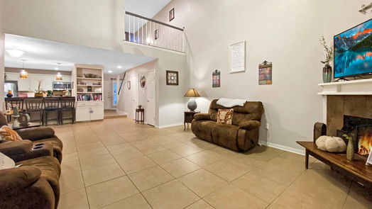 Crosby 2-story, 3-bed 16235 Golf Club Drive-idx