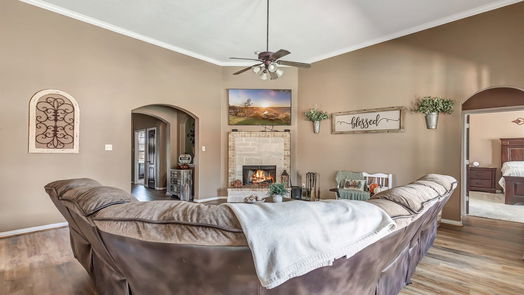 Crosby 1-story, 4-bed 18407 Bluffview Drive-idx