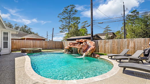 Crosby 1-story, 4-bed 18407 Bluffview Drive-idx