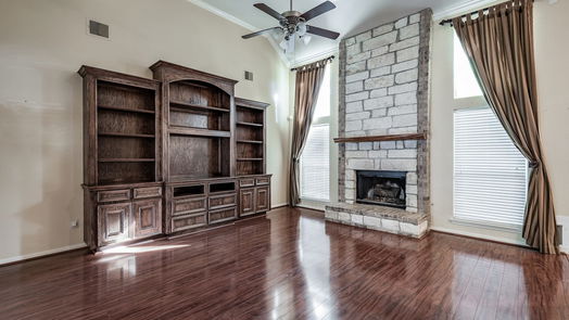 Crosby 1-story, 4-bed 2907 Lake Breeze Lane-idx