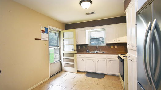Houston 1-story, 2-bed 1719 Black Bear Drive-idx