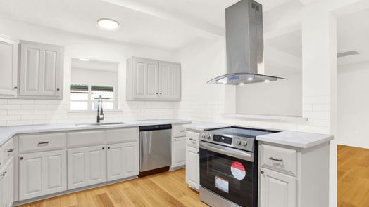 Danbury 1-story, 4-bed 5214 3rd Street-idx