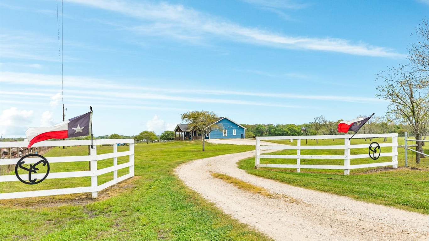 Danbury 1-story, 4-bed 5049 County Road 208-idx