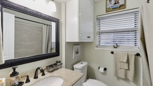 Danbury null-story, 3-bed 1510 Avenue B-idx