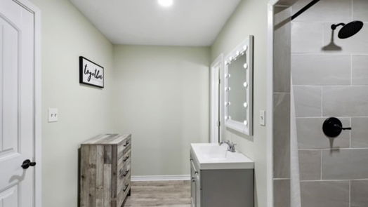 Danbury null-story, 3-bed 1510 Avenue B-idx