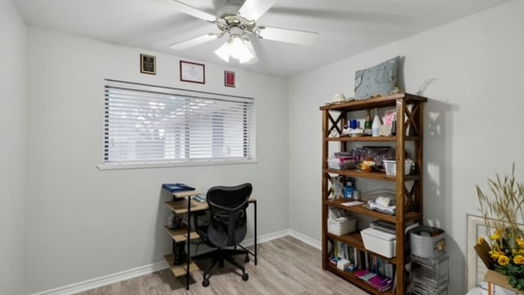 Danbury null-story, 3-bed 1510 Avenue B-idx