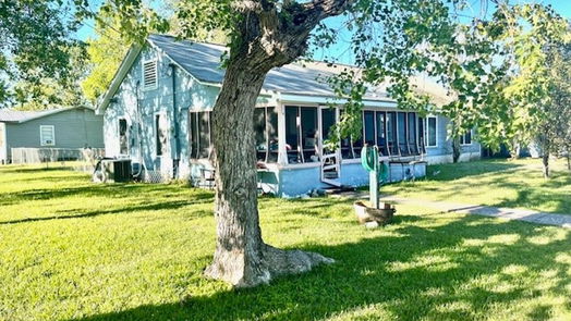 Danbury 1-story, 4-bed 5422 7th Street-idx