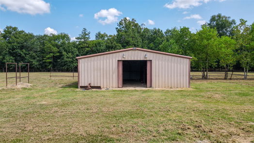 Dayton 2-story, 3-bed 1004 County Road 648-idx