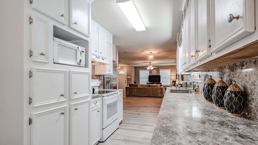 Dayton 1-story, 3-bed 304 Lisa Lane-idx