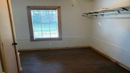 Dayton 2-story, 0-bed 104 Private Road 651-idx