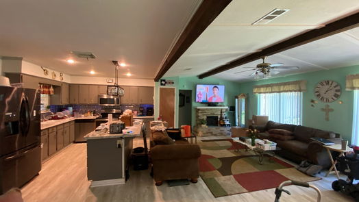 Dayton null-story, 3-bed 114 County Road 4266-idx