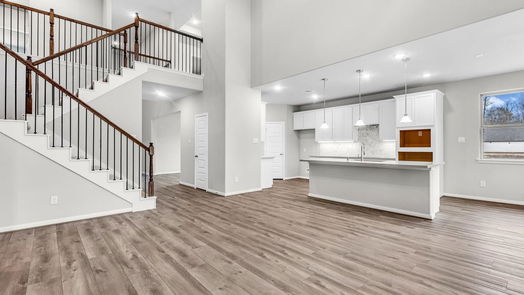 Dayton 2-story, 4-bed 4037 Road 66124-idx