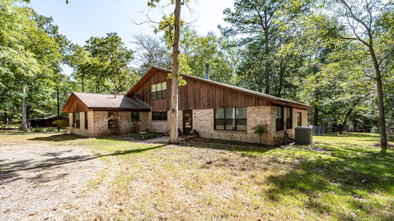 Kenefick 2-story, 5-bed 92 County Road 6403-idx