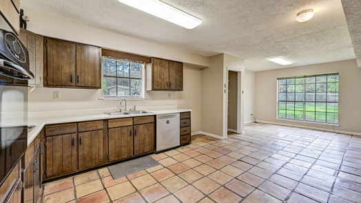 Old River-Winfree 2-story, 5-bed 15703 Brown Lane-idx