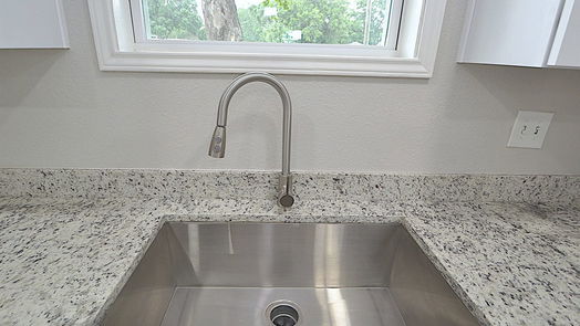 Deer Park 1-story, 3-bed 117 E Forrest Lane-idx