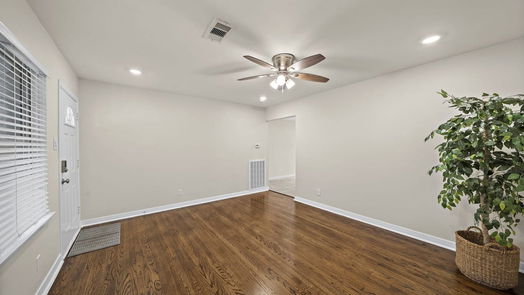 Deer Park 1-story, 4-bed 210 E 3rd Street-idx