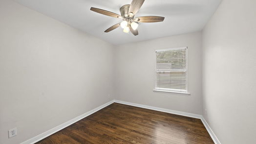 Deer Park 1-story, 4-bed 210 E 3rd Street-idx