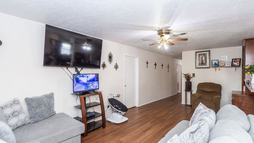 Deer Park 1-story, 3-bed 1213 Elm Street-idx