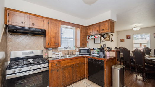 Deer Park 1-story, 3-bed 1213 Elm Street-idx