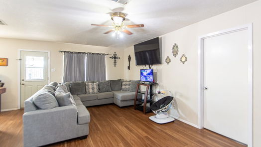 Deer Park 1-story, 3-bed 1213 Elm Street-idx