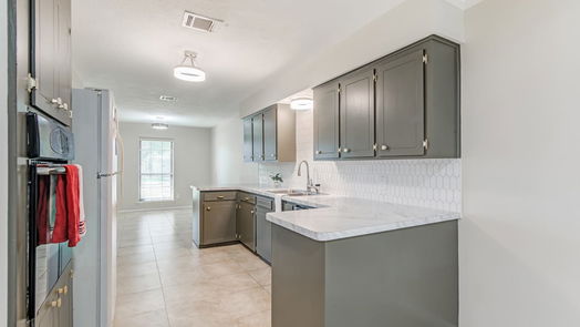 Deer Park 1-story, 4-bed 1009 N Kaufman Drive-idx