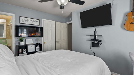 Deer Park null-story, 3-bed 830 Elm Street-idx