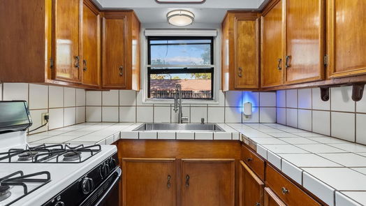 Deer Park null-story, 3-bed 830 Elm Street-idx