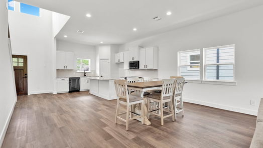 Dickinson 3-story, 3-bed 3841 Water Street-idx