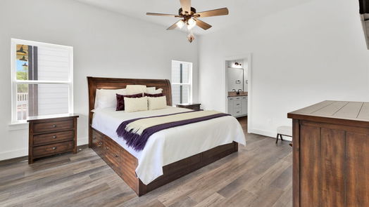 Dickinson 3-story, 3-bed 3841 Water Street-idx