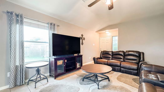 Dickinson 1-story, 3-bed 2901 Windy Hollow Lane-idx