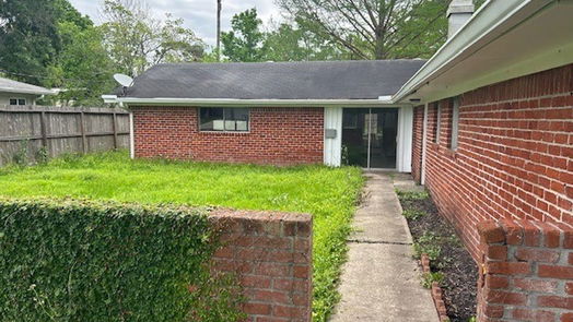 Dickinson 1-story, 3-bed 5119 Bayou Drive-idx