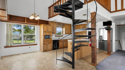 Dickinson 2-story, 3-bed 4400 Island Drive-idx