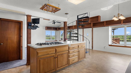 Dickinson 2-story, 3-bed 4400 Island Drive-idx