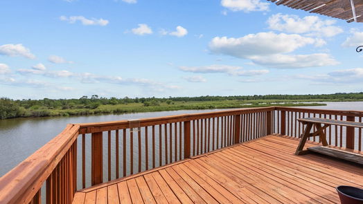 Dickinson 2-story, 3-bed 4400 Island Drive-idx