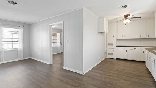 Freeport 1-story, 4-bed 1011 W 10th Street-idx