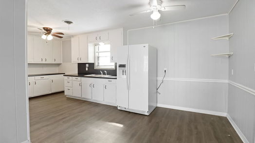 Freeport 1-story, 4-bed 1011 W 10th Street-idx